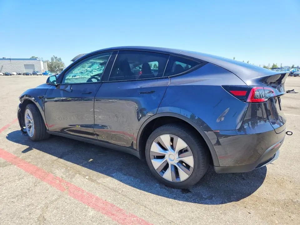 2024 TESLA MODEL Y   