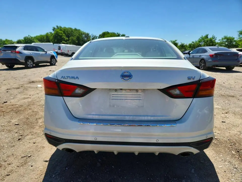 2019 NISSAN ALTIMA SV  