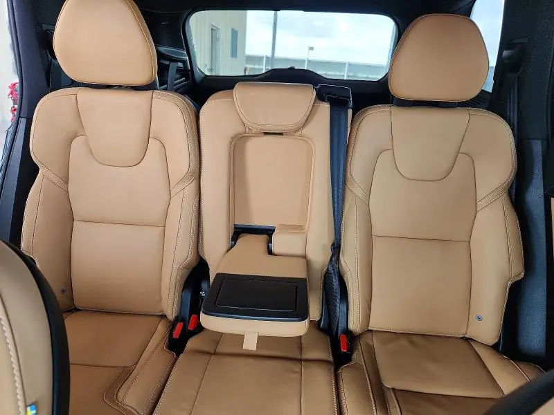 2025 VOLVO XC90 ULTRA  