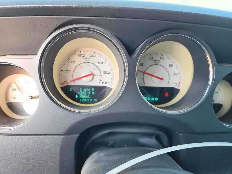 2012 DODGE CHALLENGER SXT  