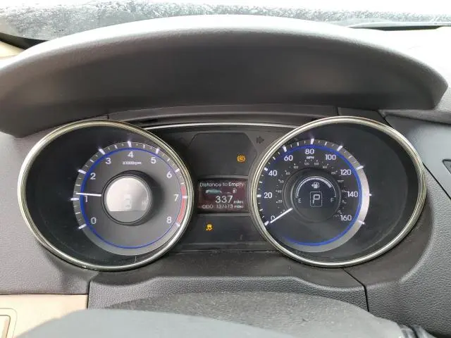 2011 HYUNDAI SONATA GLS  