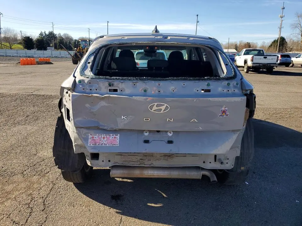 2025 HYUNDAI KONA SE  