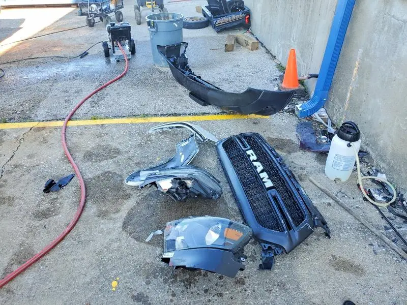 2024 RAM 1500 TRADESMAN  