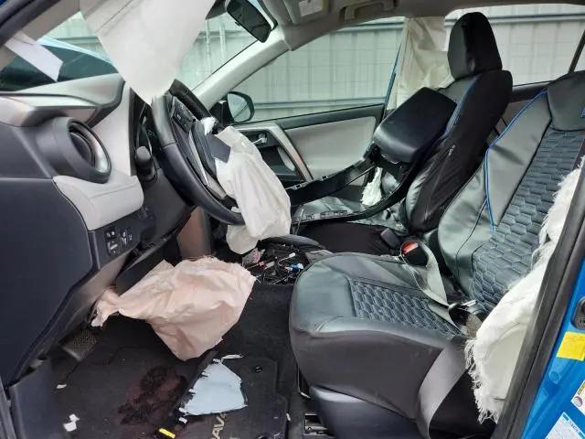 2018 TOYOTA RAV4 HV LE  