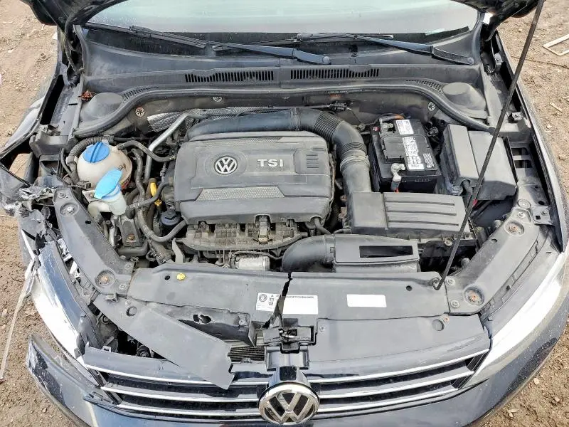 2015 VOLKSWAGEN JETTA SE  