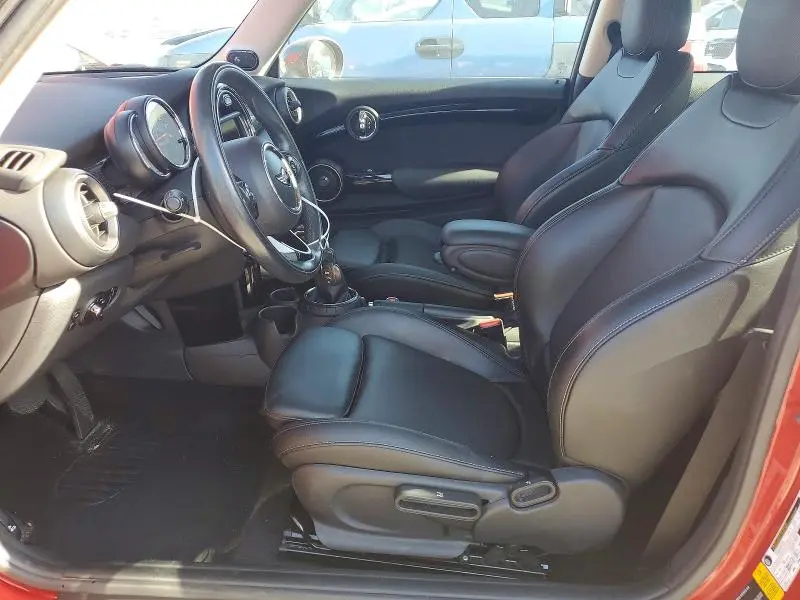 2015 MINI COOPER S  