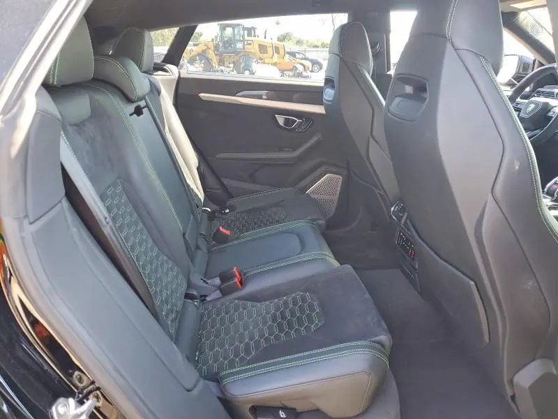 2020 LAMBORGHINI URUS   