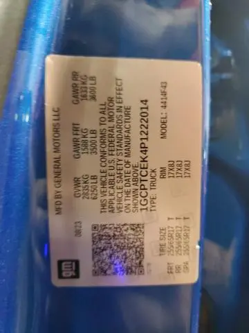 2023 CHEVROLET COLORADO LT  