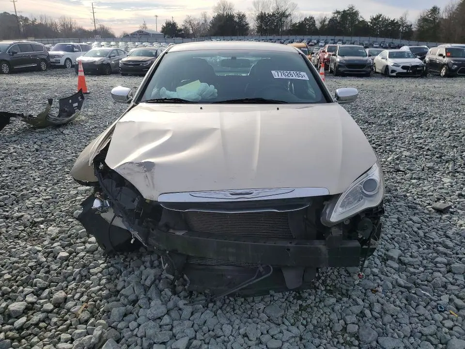 2013 CHRYSLER 200 LIMITED  