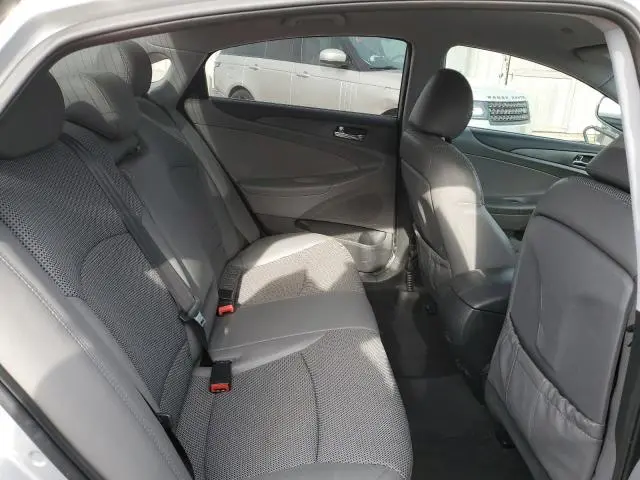 2011 HYUNDAI SONATA SE