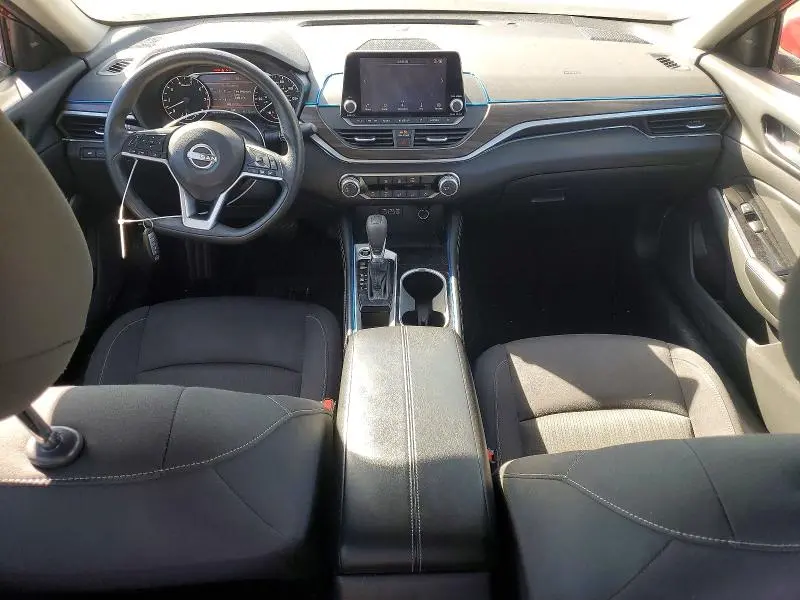 2023 NISSAN ALTIMA SV  