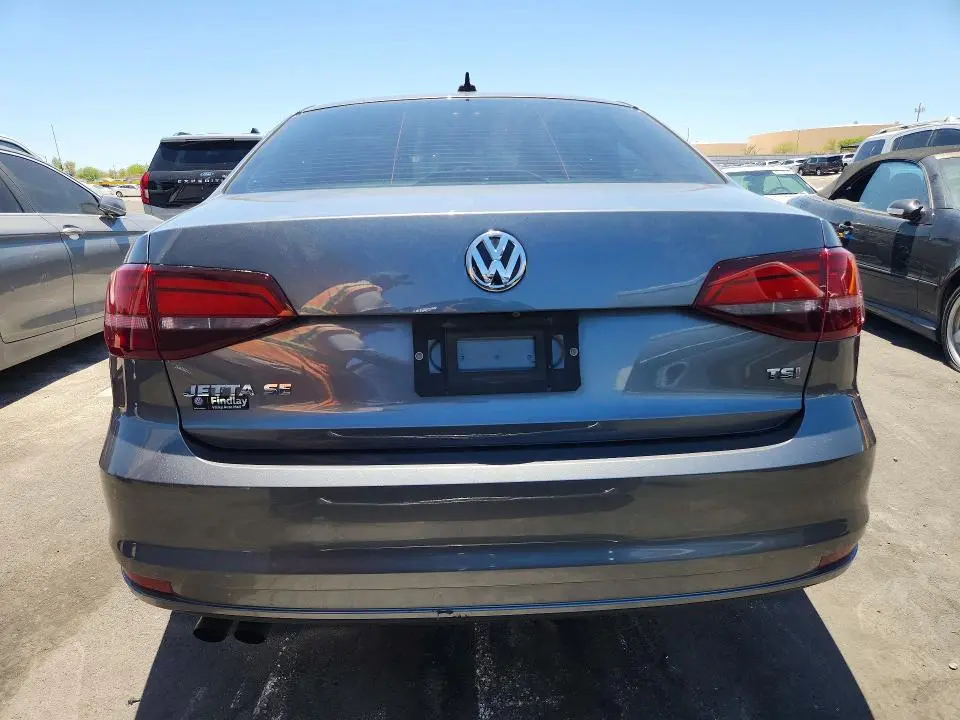 2017 VOLKSWAGEN JETTA SE  