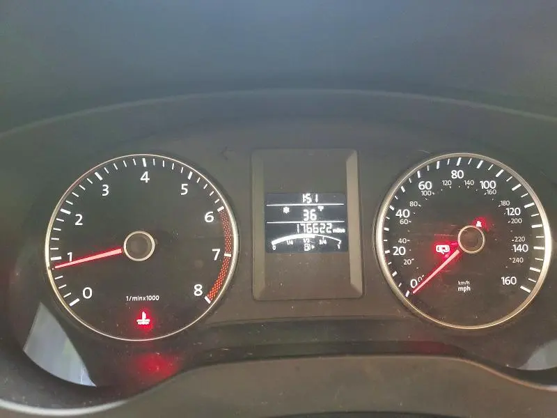 2013 VOLKSWAGEN JETTA SE  