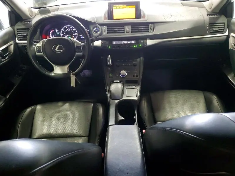 2011 LEXUS CT 200  