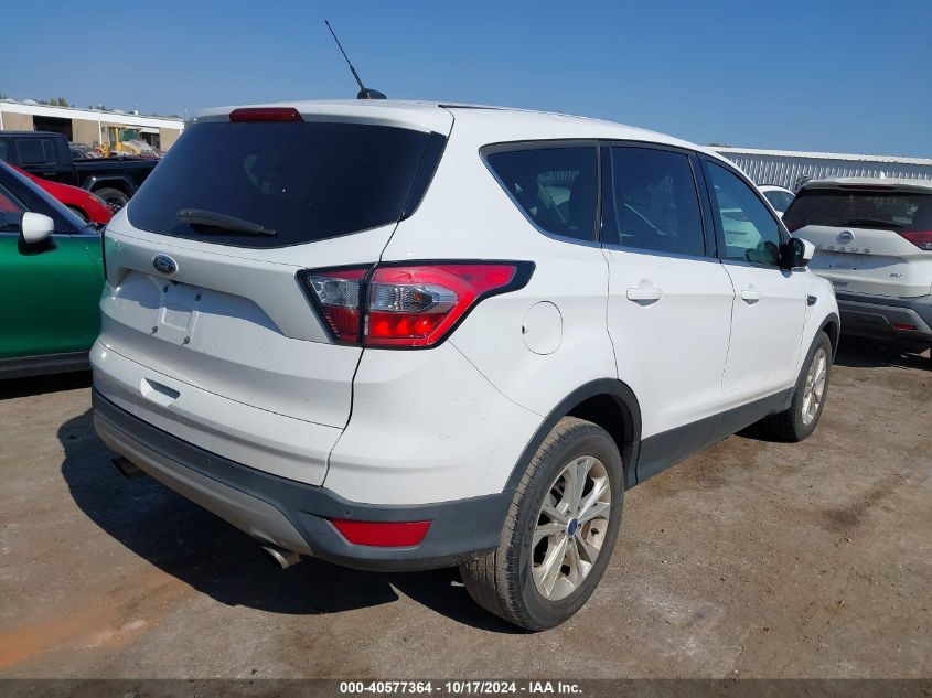 2017 FORD ESCAPE SE