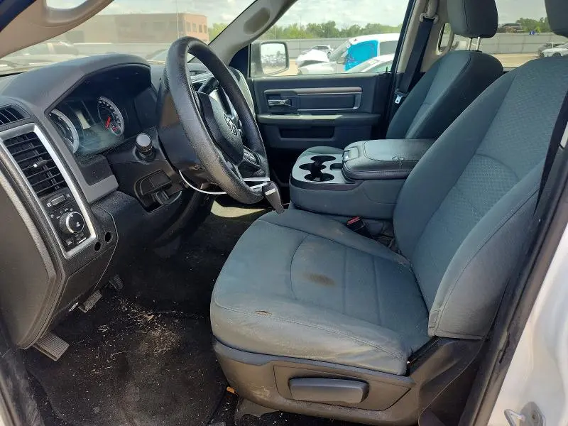 2013 RAM 1500 SLT  