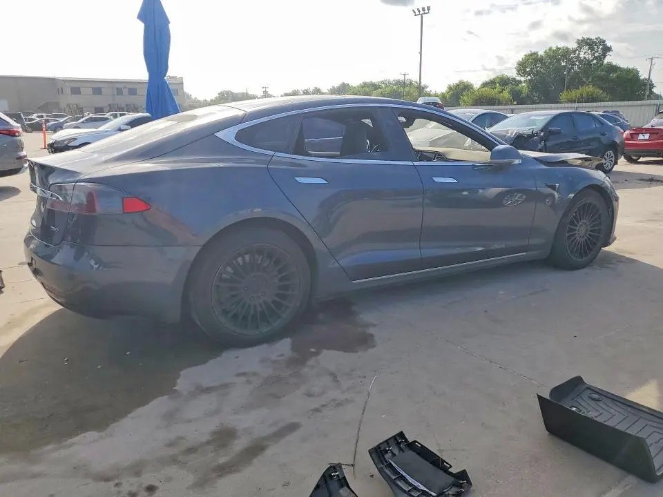 2016 TESLA MODEL S   