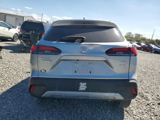 2022 TOYOTA COROLLA CROSS XLE  