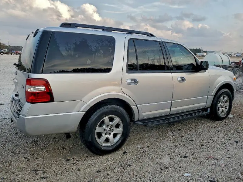 2010 FORD EXPEDITION XLT  