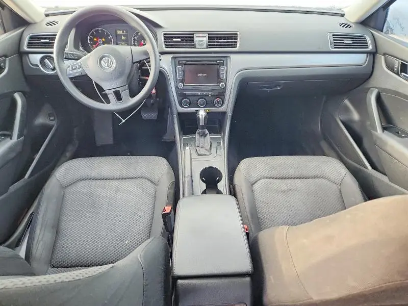 2014 VOLKSWAGEN PASSAT S  