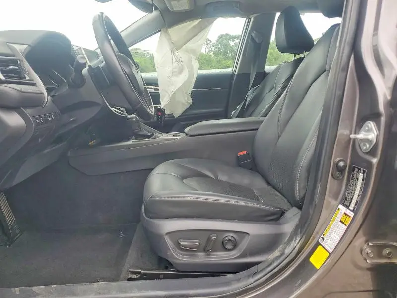 2021 TOYOTA CAMRY XSE  