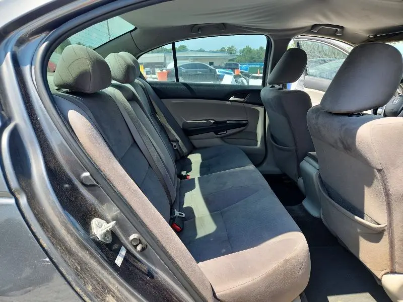 2011 HONDA ACCORD LX  