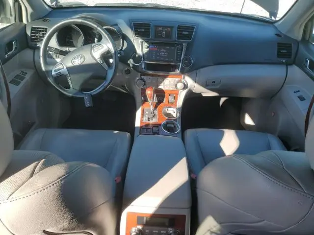 2013 TOYOTA HIGHLANDER LIMITED  