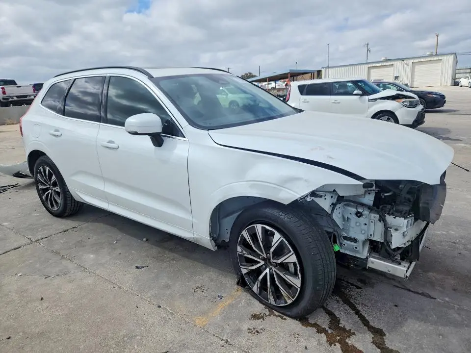 2023 VOLVO XC60 ULTIMATE  