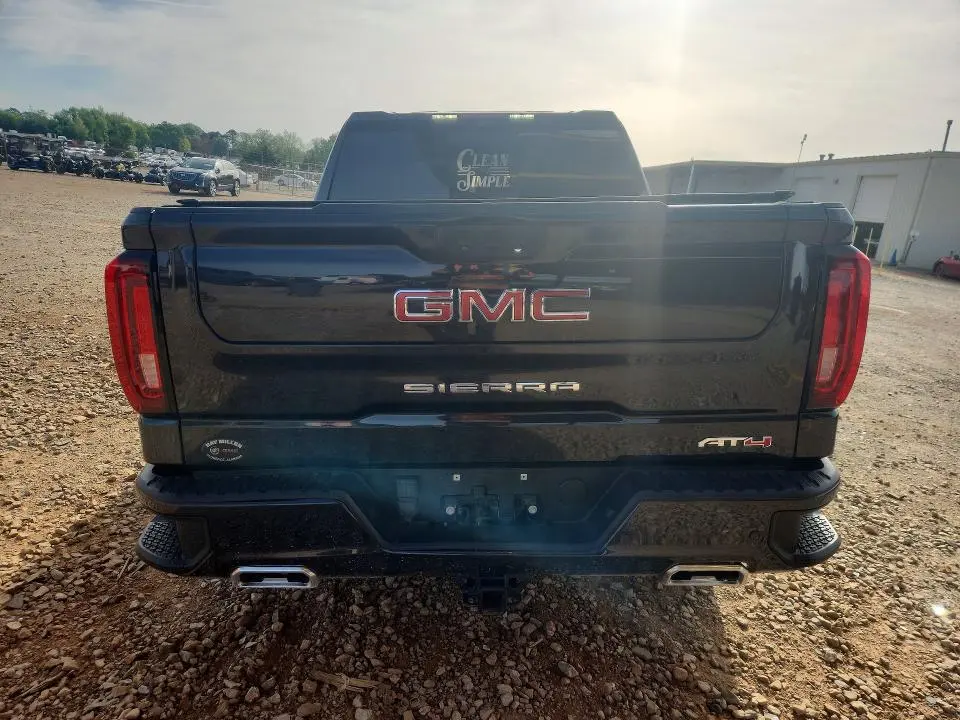 2022 GMC SIERRA K1500 AT4  