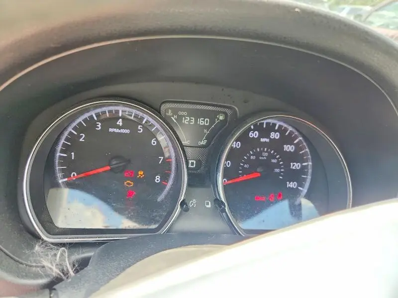 2019 NISSAN VERSA SV  