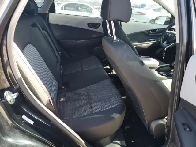 2019 HYUNDAI KONA SE  