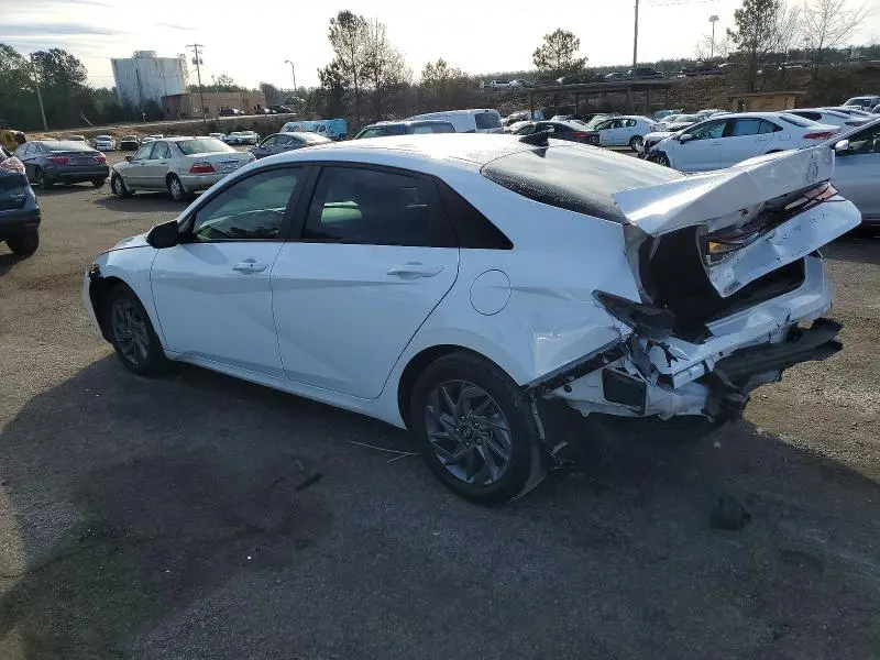 2024 HYUNDAI ELANTRA SEL  
