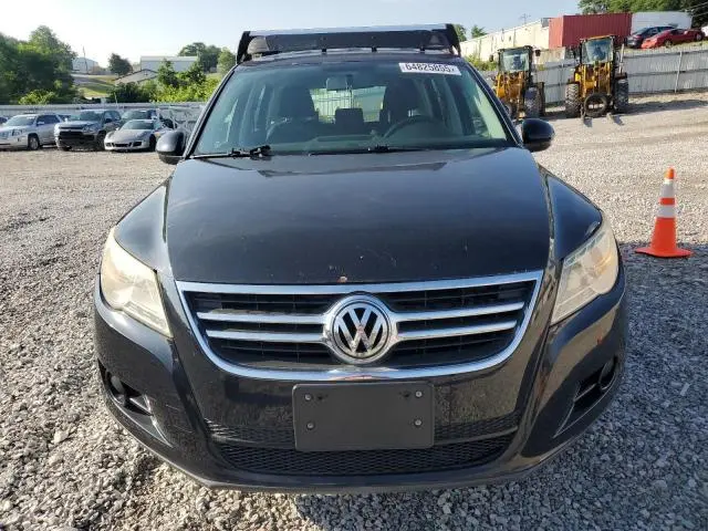 2010 VOLKSWAGEN TIGUAN SE  