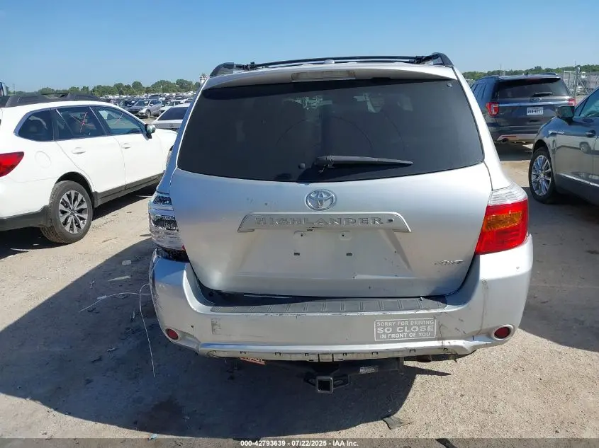 2010 TOYOTA HIGHLANDER SE