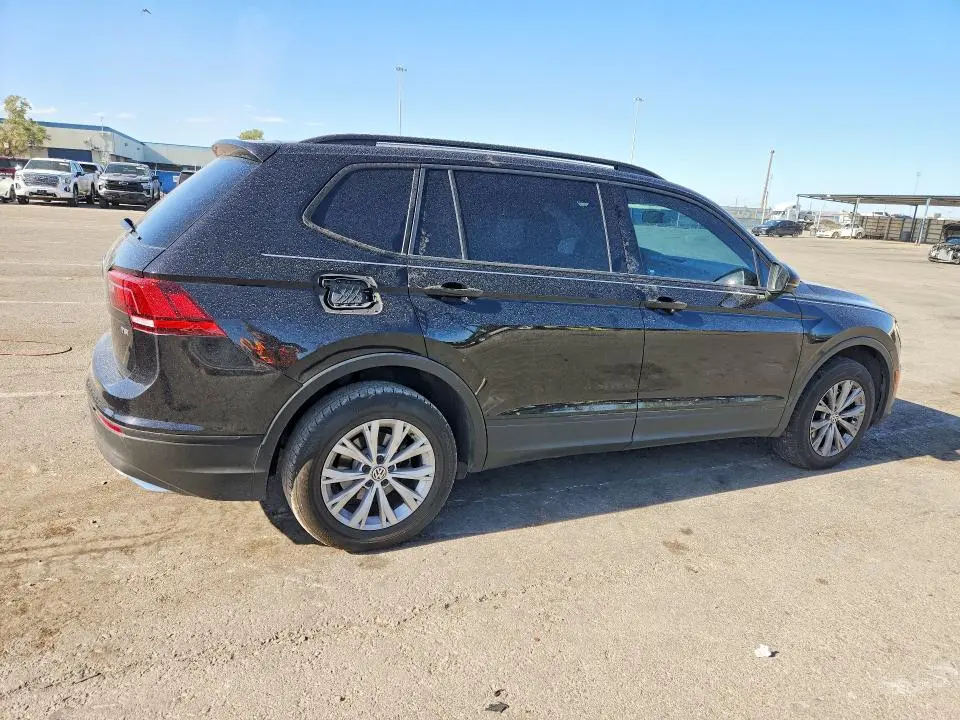 2018 VOLKSWAGEN TIGUAN S  