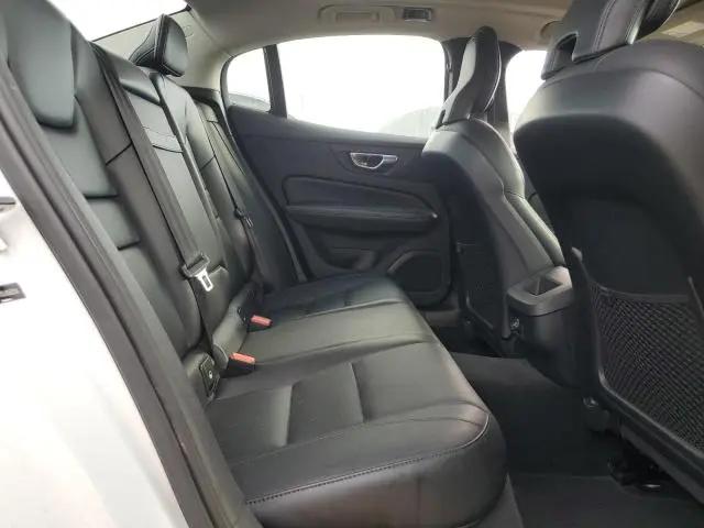 2020 VOLVO S60 T5 MOMENTUM  