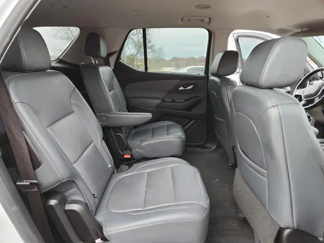 2021 CHEVROLET TRAVERSE LT  