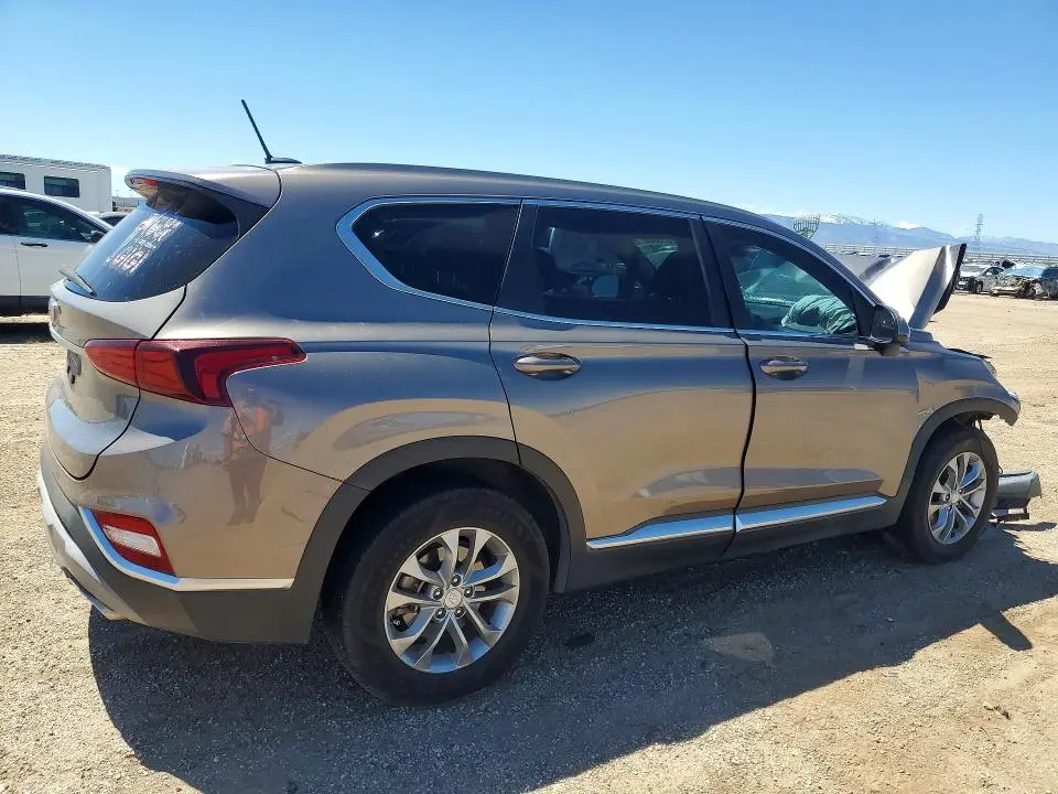 2019 HYUNDAI SANTA FE SE  