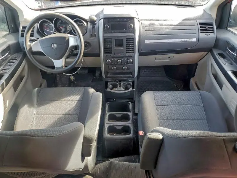 2010 DODGE GRAND CARAVAN SE  