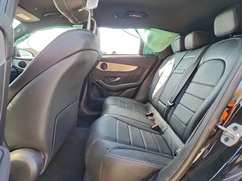 2022 MERCEDES-BENZ GLC 300  