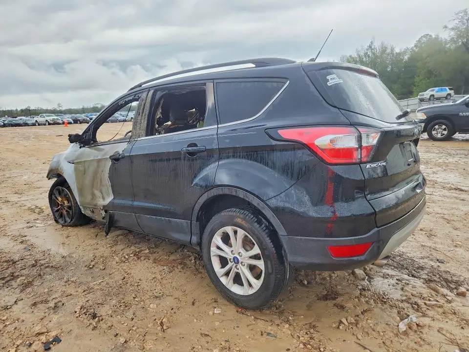 2018 FORD ESCAPE SE  