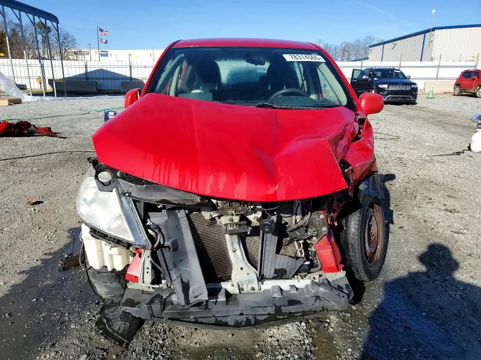 2010 NISSAN VERSA 1.8 S  