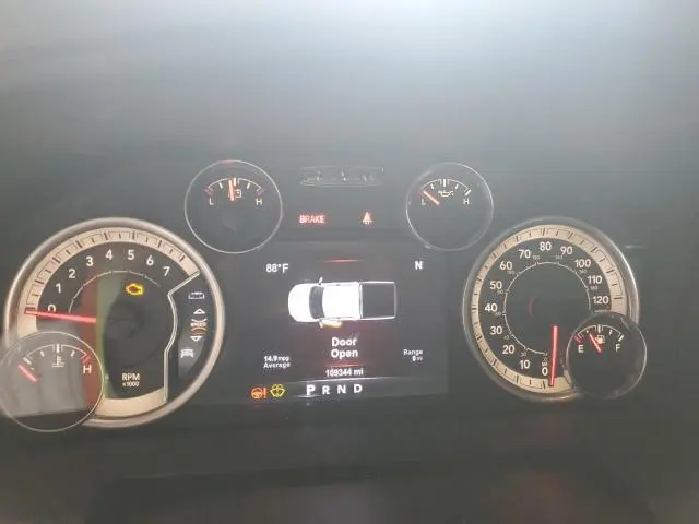 2015 RAM 1500 SLT  