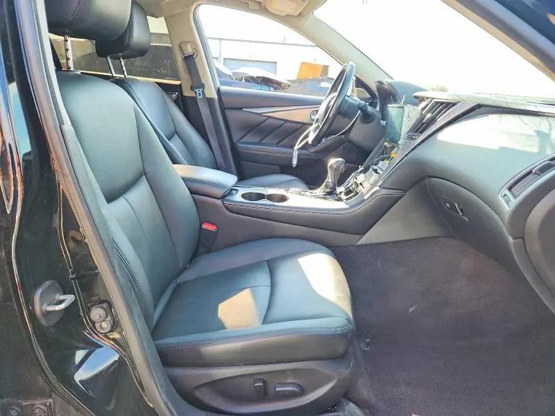 2015 INFINITI Q50 PREMIUM  