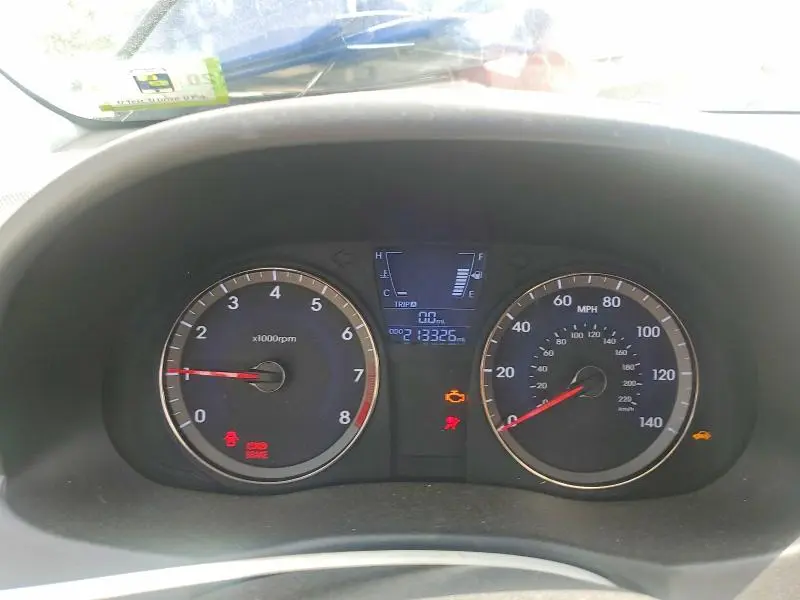 2013 HYUNDAI ACCENT SE  