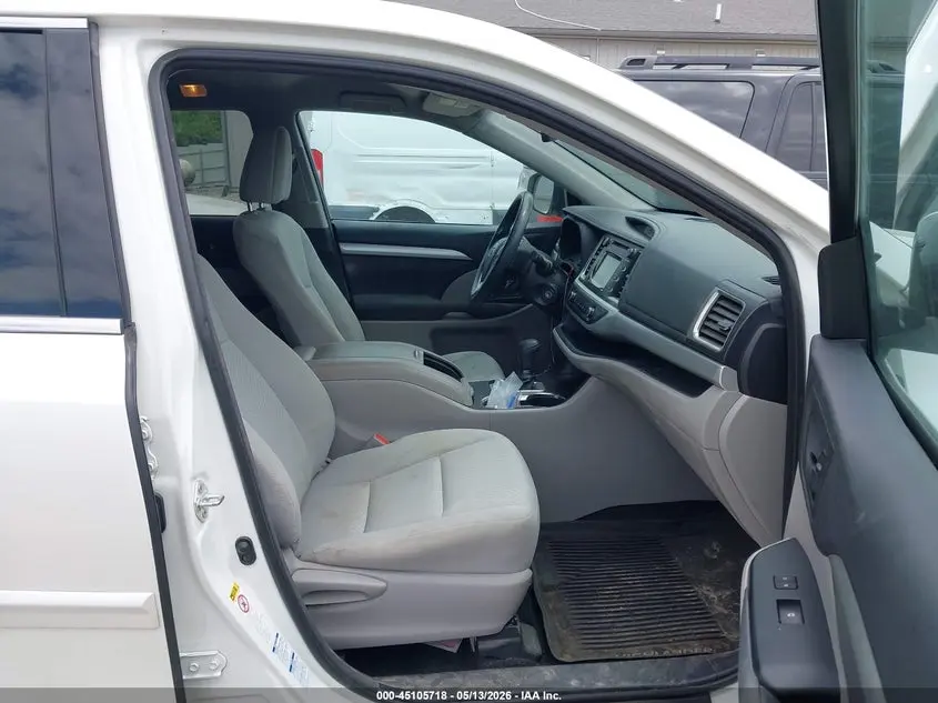 2016 TOYOTA HIGHLANDER LE V6