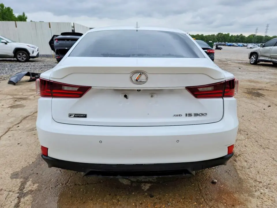 2019 LEXUS IS 300  
