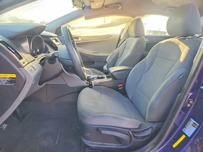 2012 HYUNDAI SONATA GLS  