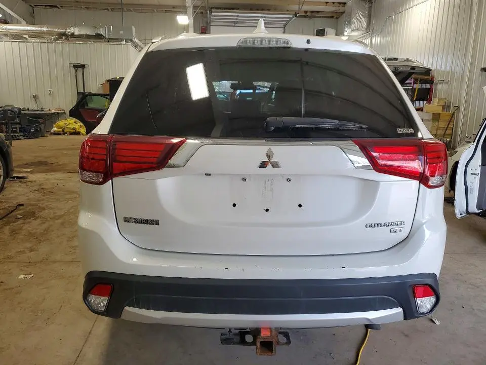 2017 MITSUBISHI OUTLANDER GT  