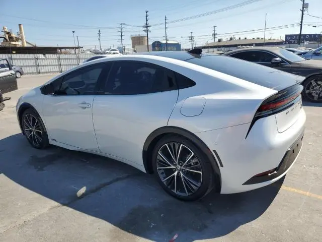 2024 TOYOTA PRIUS LE  